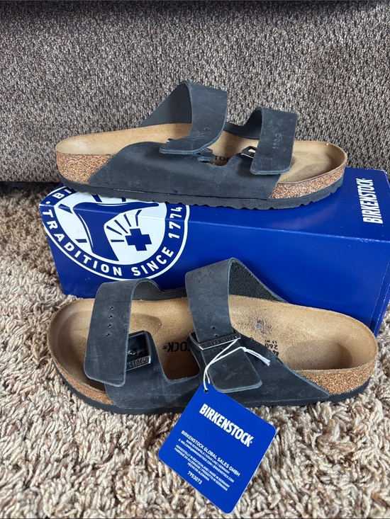 Birkenstock Shoes - Birkenstock Arizona BS Black Leather Two-Strap Sandals Size 40 EU